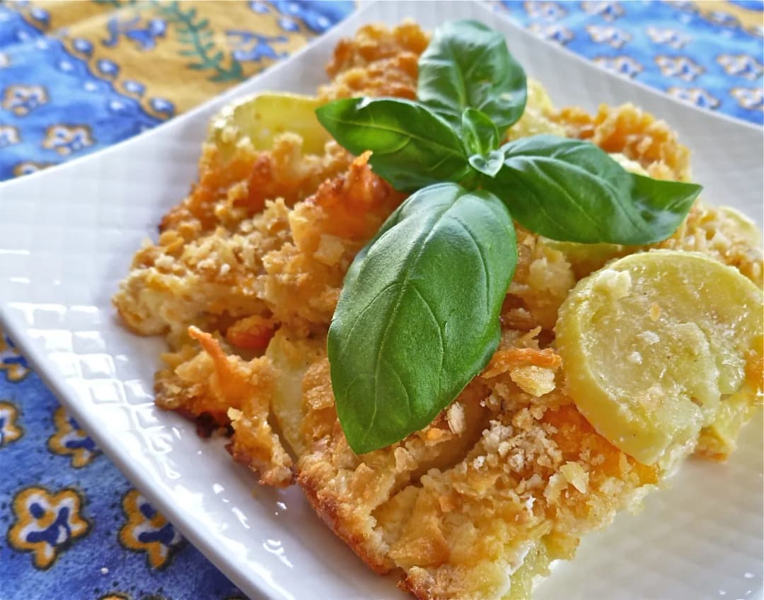 Prosta zapiekanka z żółtej cukinii, która zachwyci każdego smakosza