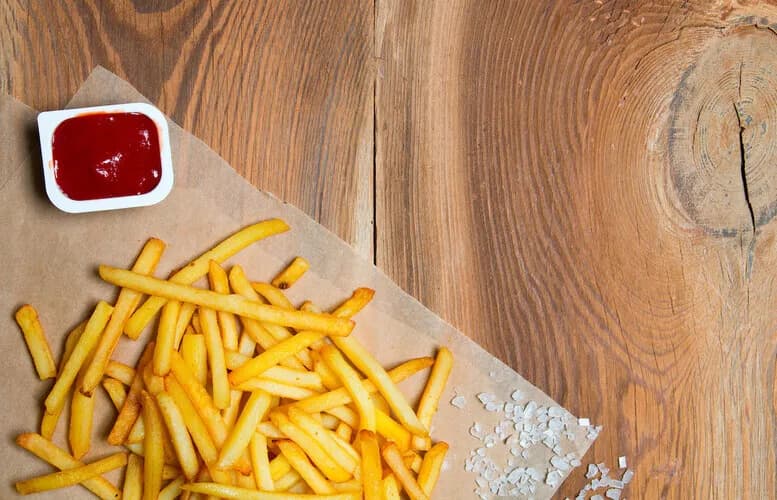 W jakiej temperaturze smażyć frytki we frytkownicy, aby były idealne?