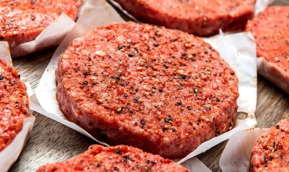 Jak zrobić kotlety na hamburgera, które zachwycą smakiem i soczystością